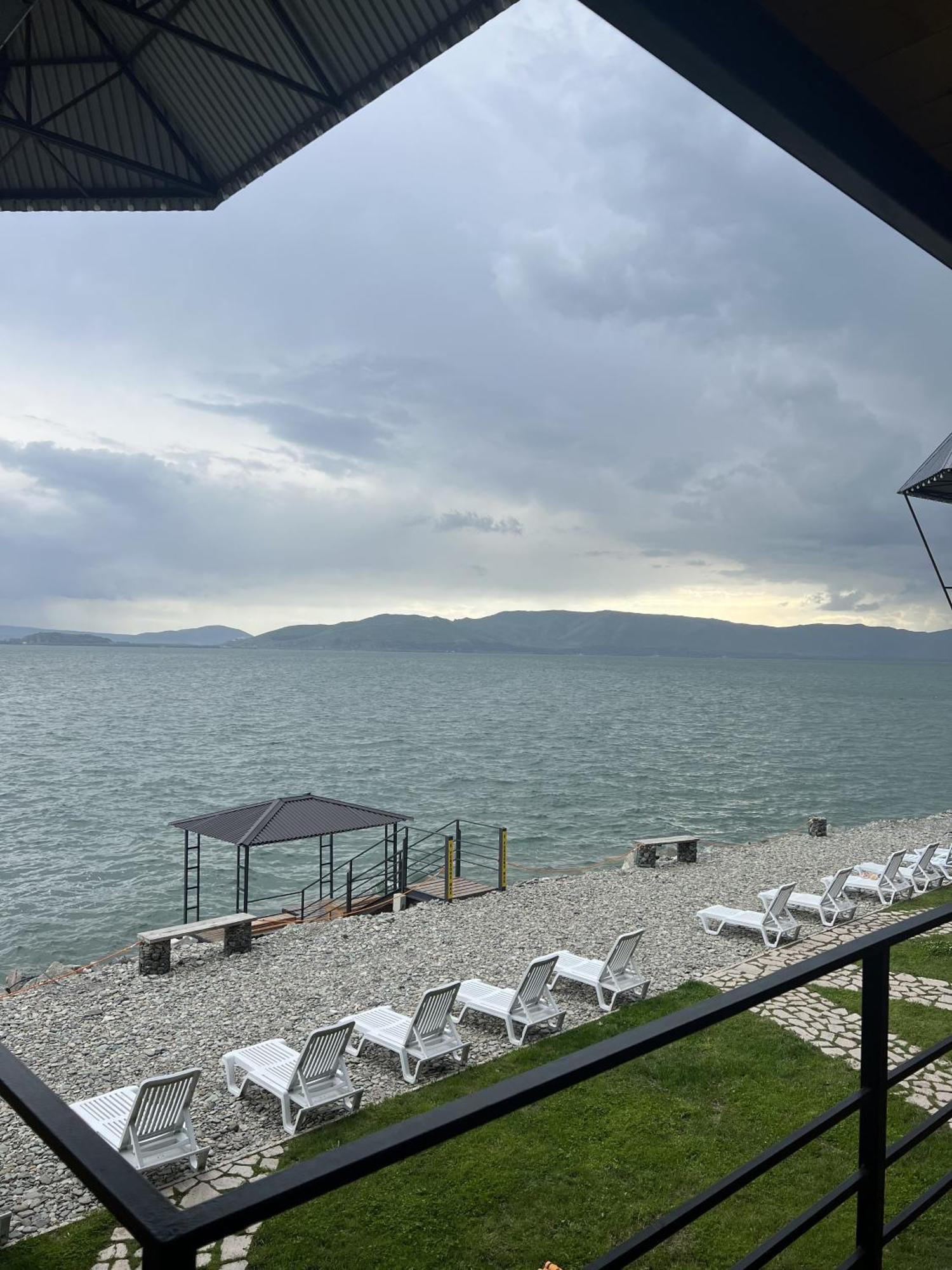 Altitude 1900 Dive Resort - Sevan Lake Chambarak Luaran gambar