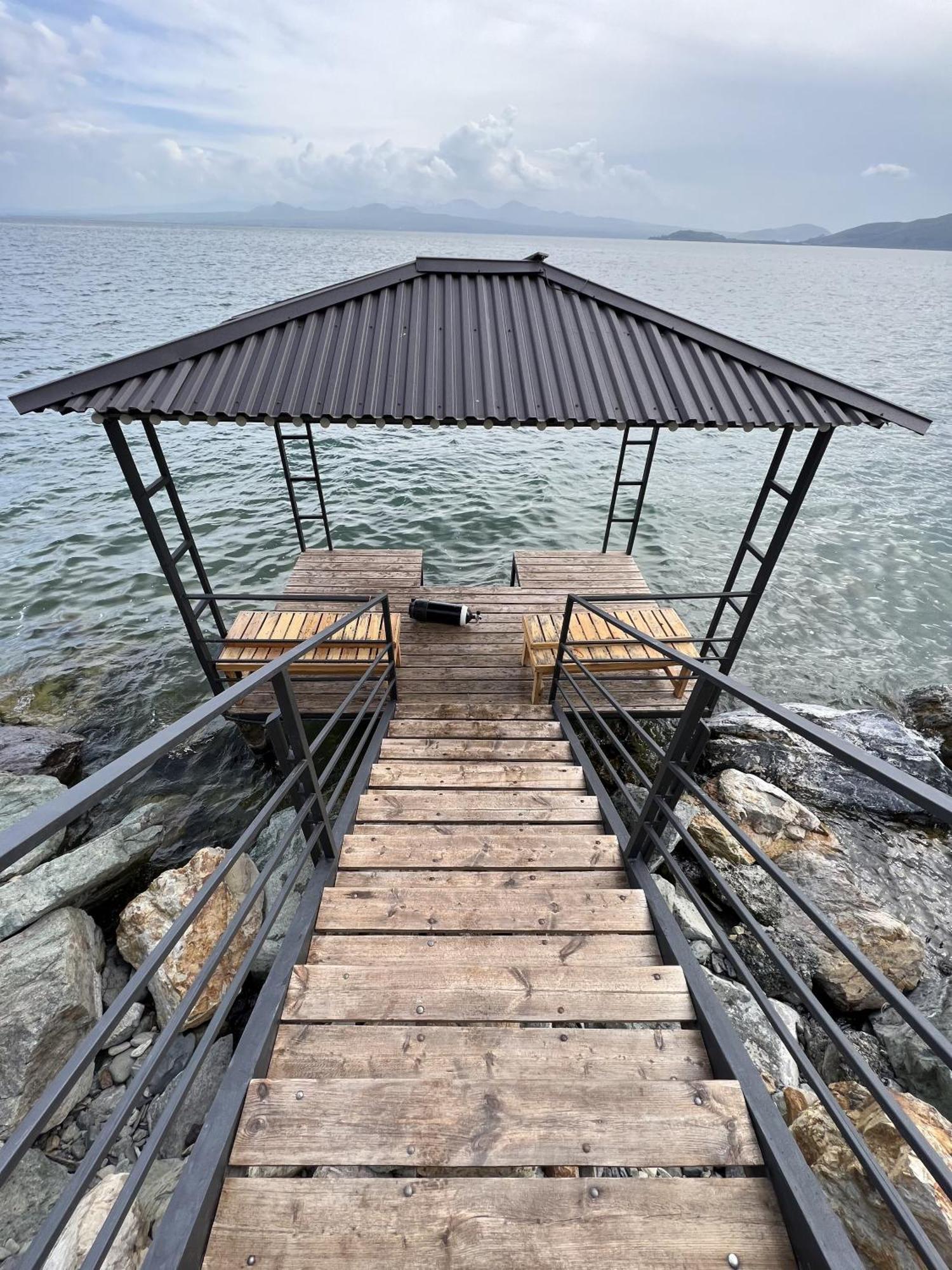 Altitude 1900 Dive Resort - Sevan Lake Chambarak Luaran gambar